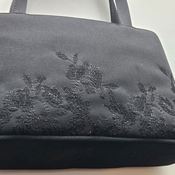 Elegant Black Floral Embroidered Handbag Satin Finish Small Purse Unbranded - Picture 4 of 6